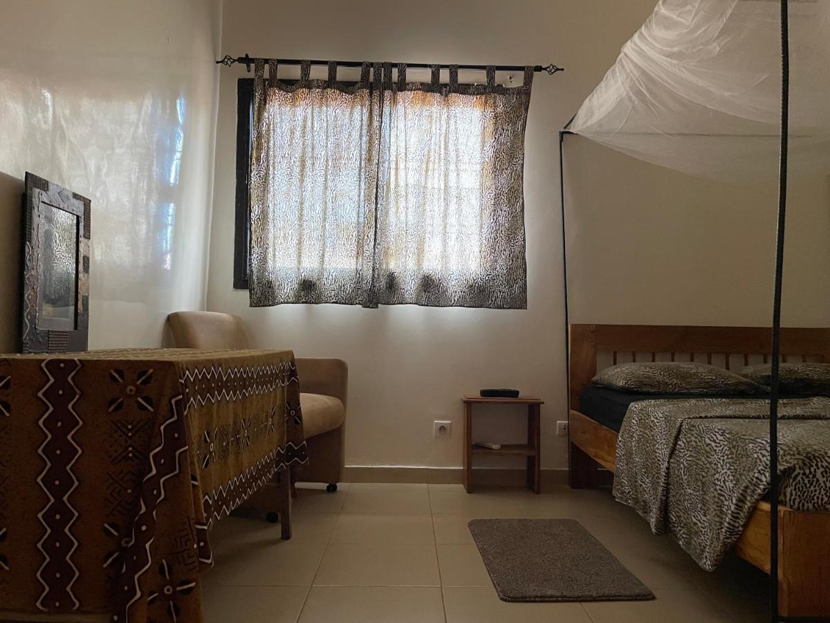 Chez Tata Eleonore Maison D Hotes Bed & Breakfast Ziguinchor Exterior photo