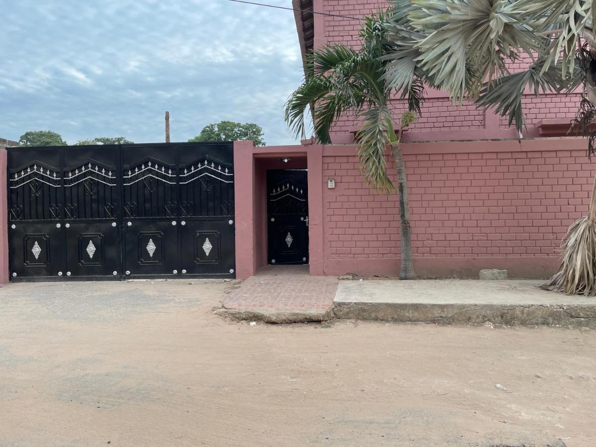 Chez Tata Eleonore Maison D Hotes Bed & Breakfast Ziguinchor Exterior photo