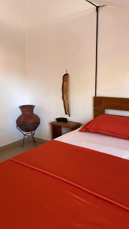 Chez Tata Eleonore Maison D Hotes Bed & Breakfast Ziguinchor Exterior photo